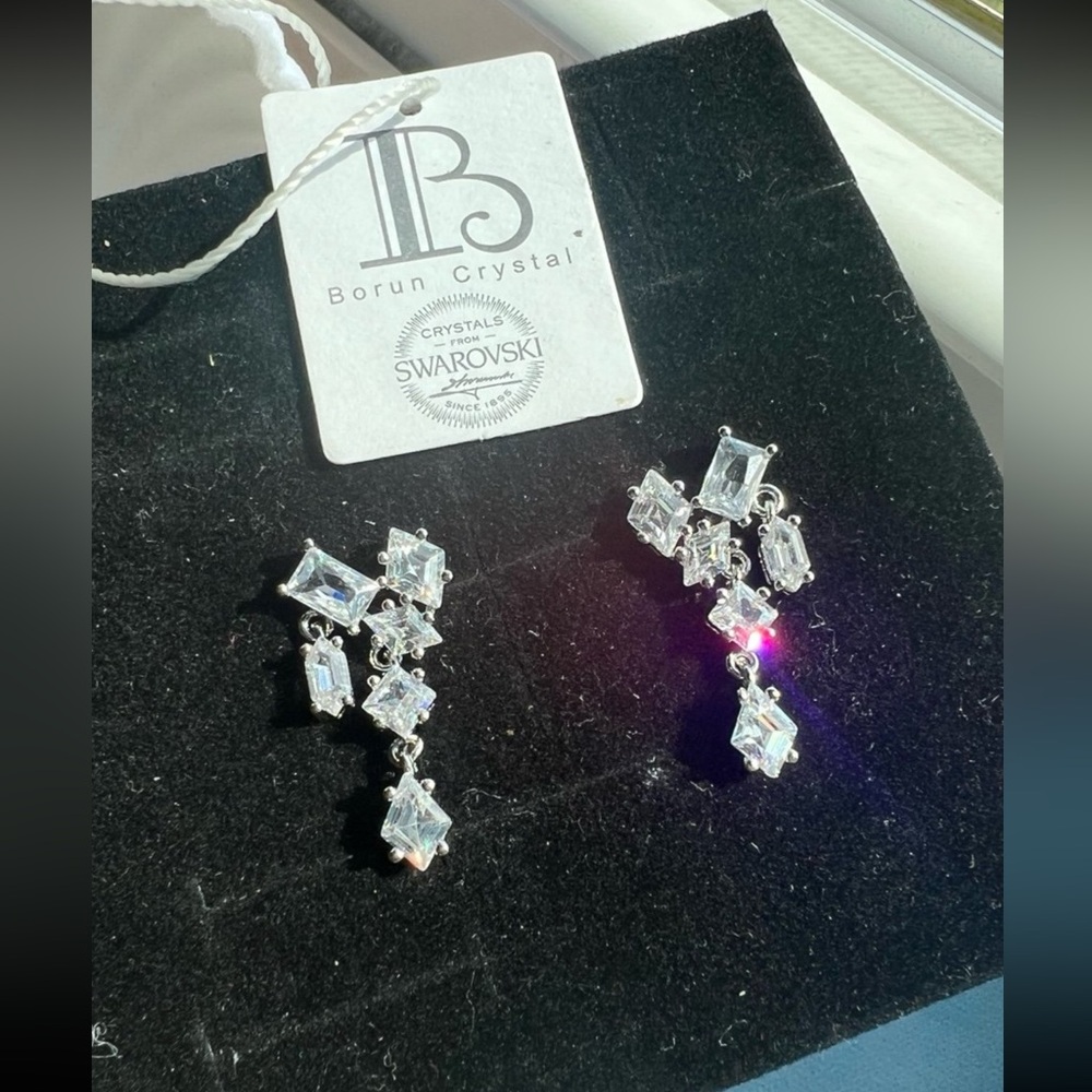 Gorgeous Sparkly Swarovski Elements Silver Plated… - image 1